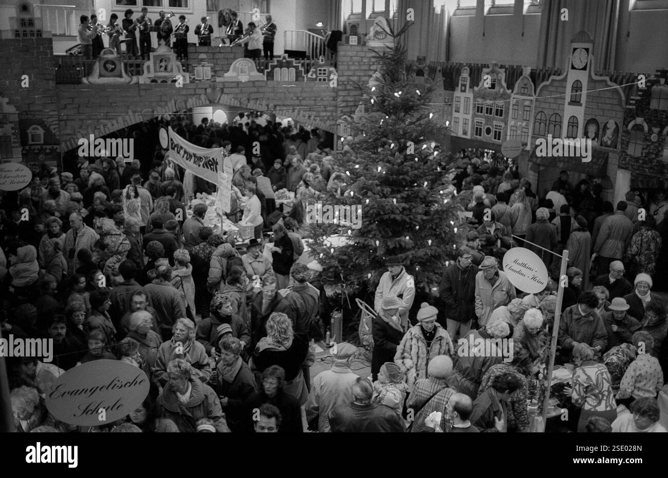 Allemagne, Berlin, 03.12.1991, marché de Noël au Stefanusstift à Spandau, Europe Banque D'Images