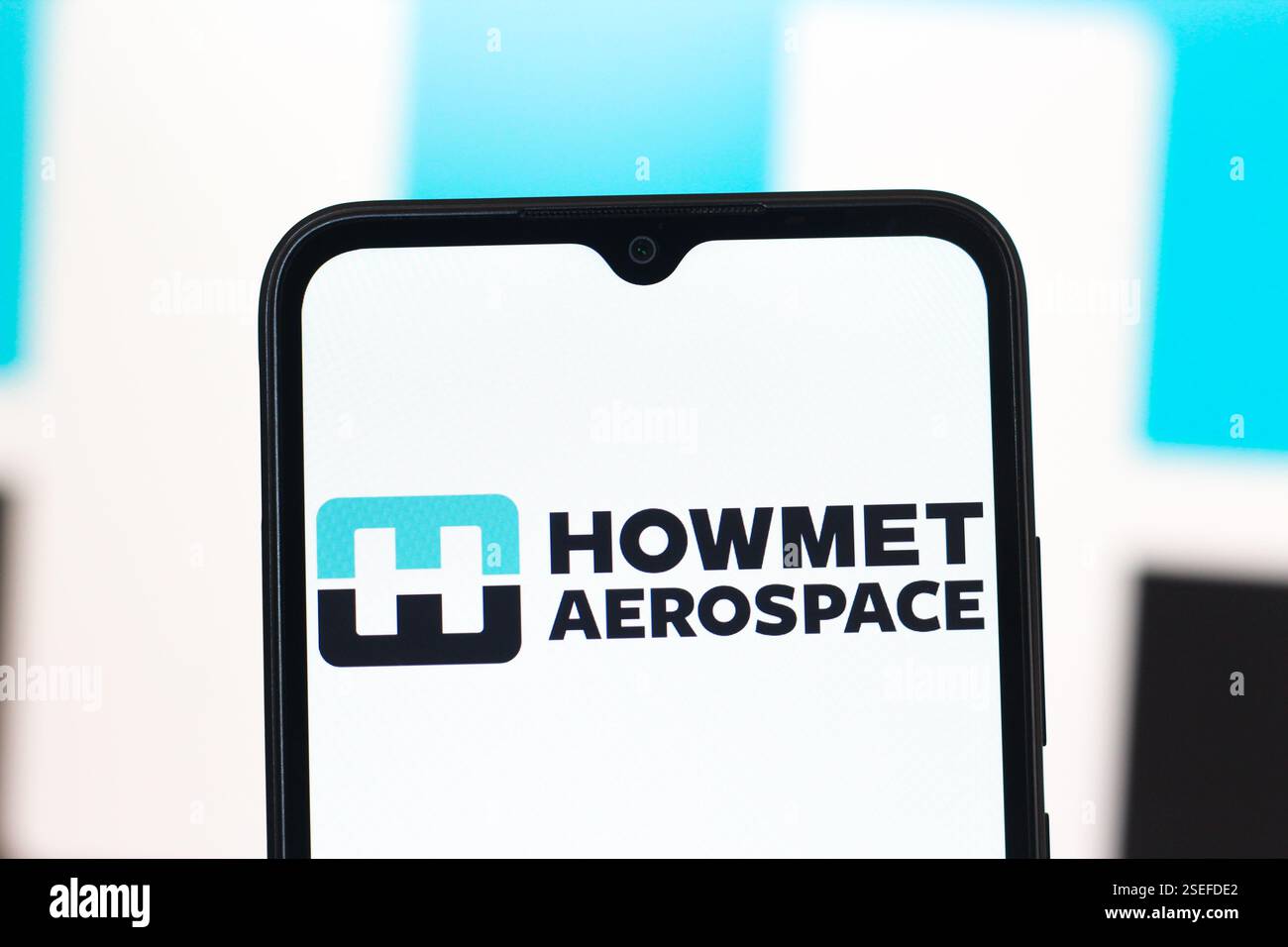 Canada. 8 février 2025. Dans cette illustration photo, le logo Howmet Aerospace, Inc est affiché sur l'écran d'un smartphone. (Crédit image : © Thomas Fuller/SOPA images via ZUMA Press Wire) USAGE ÉDITORIAL SEULEMENT ! Non destiné à UN USAGE commercial ! Banque D'Images