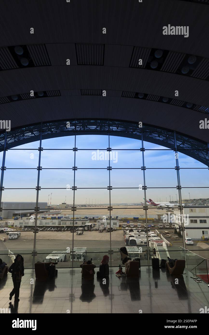 Terminal 2, aéroport international Paris Charles de Gaulle, Roissy, France, Europe Banque D'Images