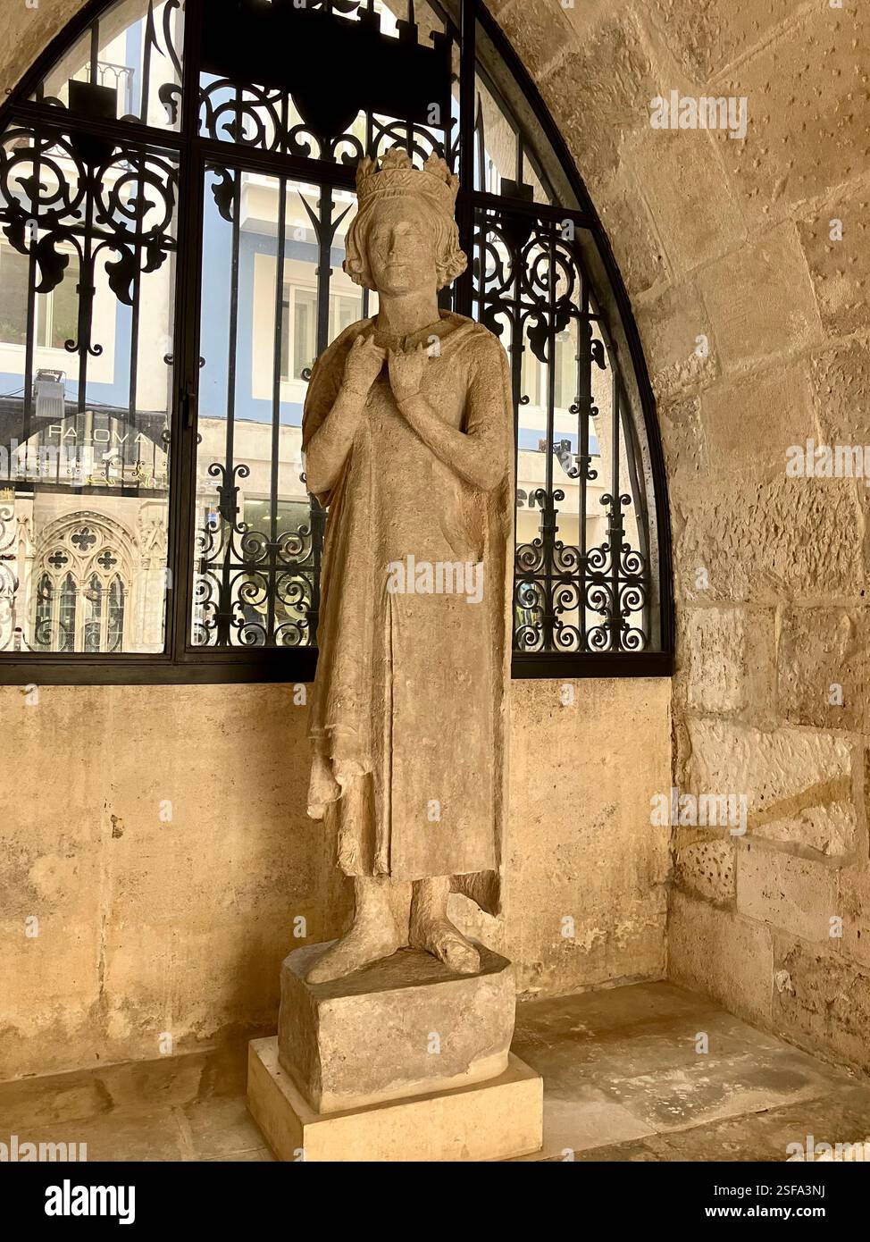 Statue, Catedral de Burgos, Espagne - Image de stock capturée avec un smartphone