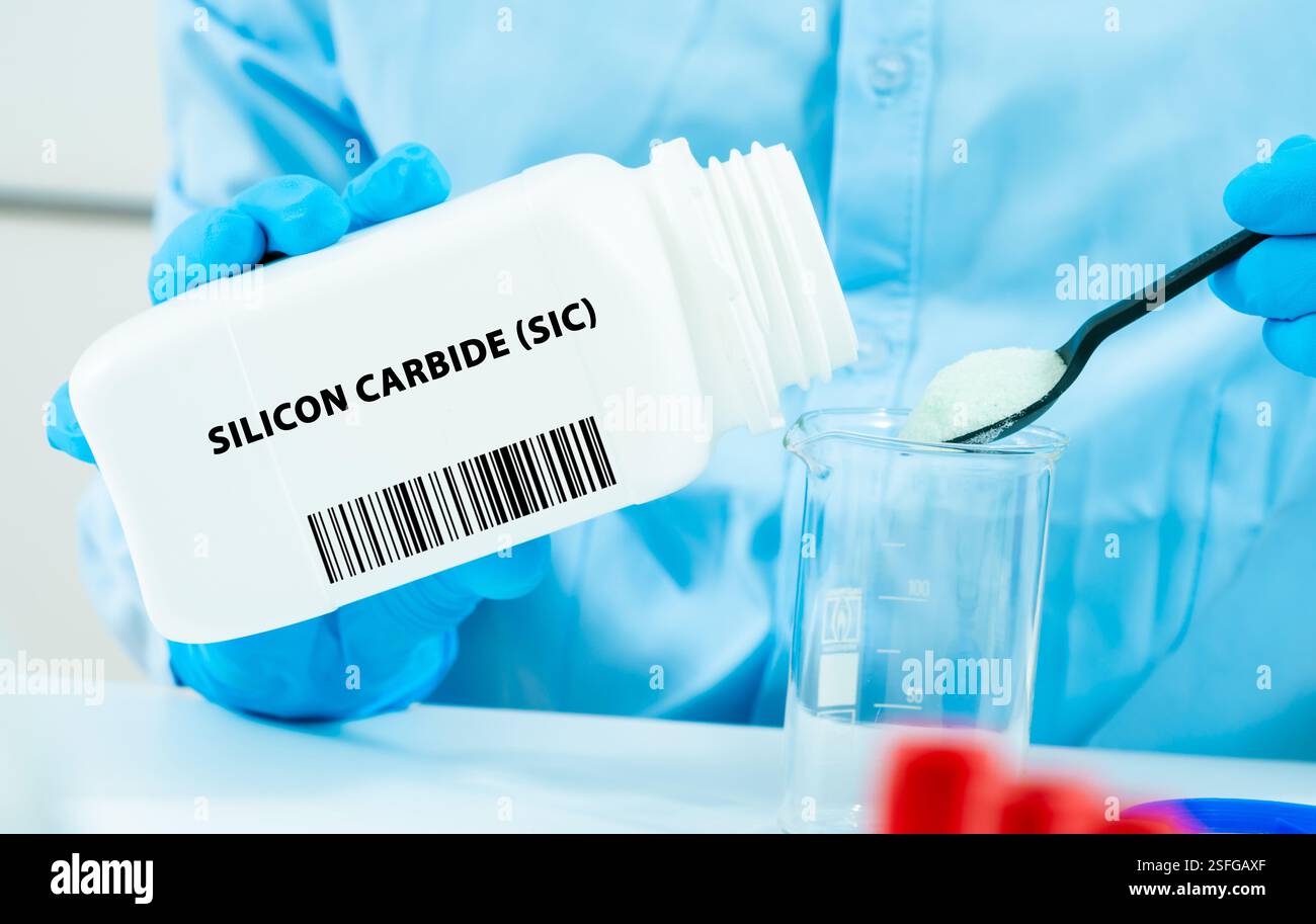 Carbure de silicium (SiC) utilisé comme abrasif, dans la céramique et dans l'électronique des semi-conducteurs. Banque D'Images