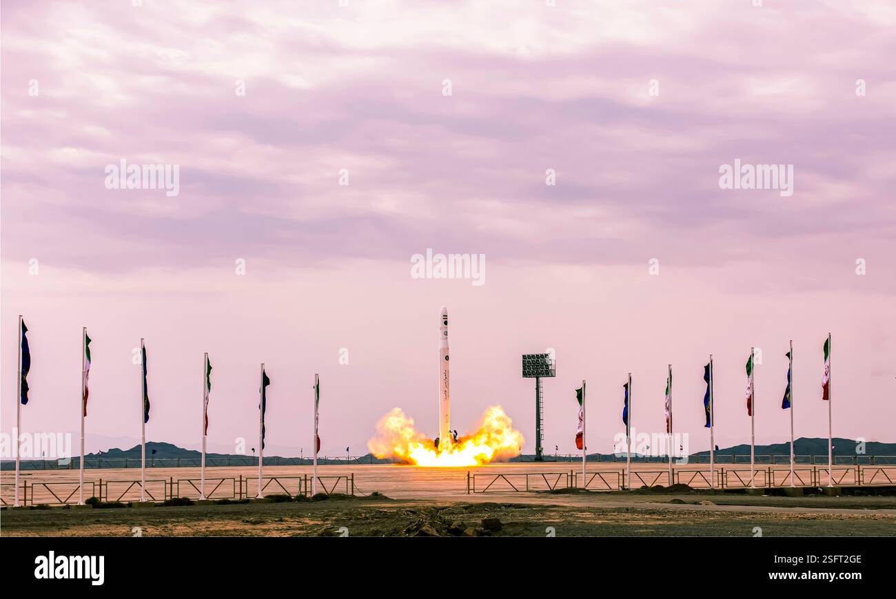 La fusée Qased (également Ghased, قاصد, « messager ») est un lanceur spatial orbital iranien de petite portance. Il a effectué son premier vol en 2020. Banque D'Images