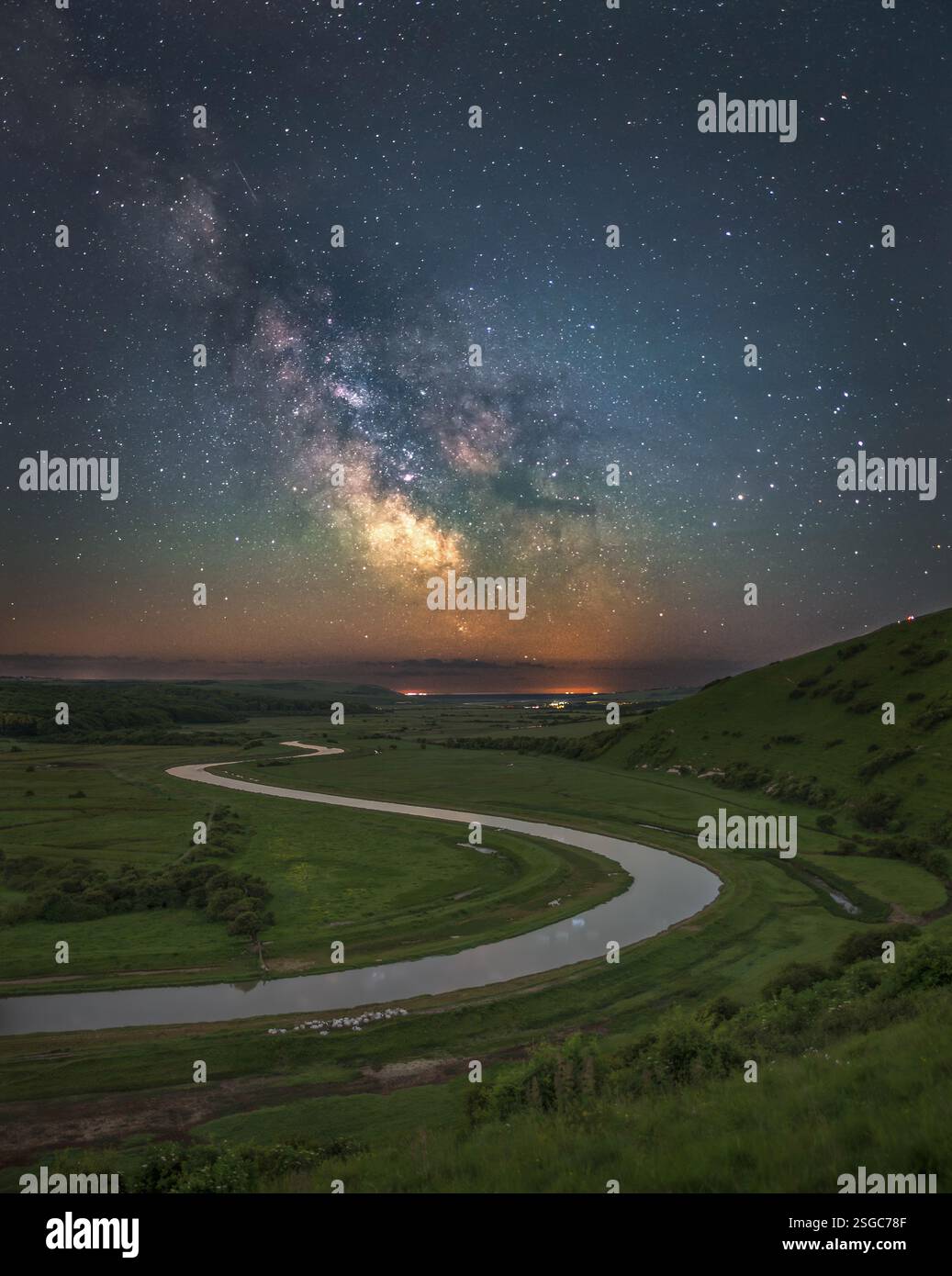 Photo non datée publiée par le parc national de South Downs de To Infinity and Beyond par Jamie Fielding, le gagnant de la catégorie Dark Skyscapes du concours de photos annuel du parc national de South Downs. Date d'émission : lundi 10 février 2025. Banque D'Images