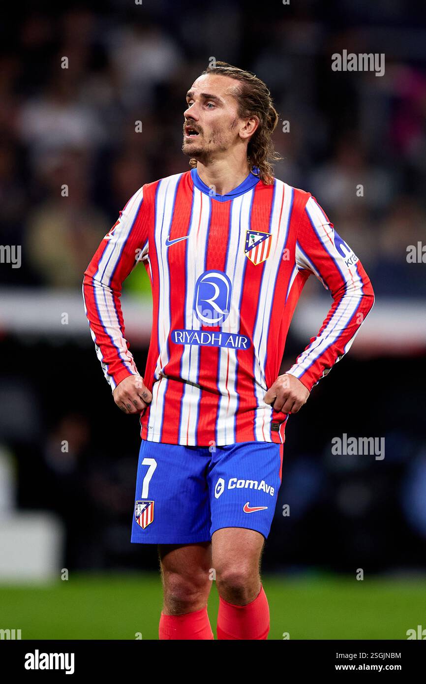 MADRID, ESPAGNE - 08 FÉVRIER : Antoine Griezmann de l'Atletico de Madrid lors du match de LaLiga entre le Real Madrid CF et l'Atletico de Madrid à l'Estadio Banque D'Images