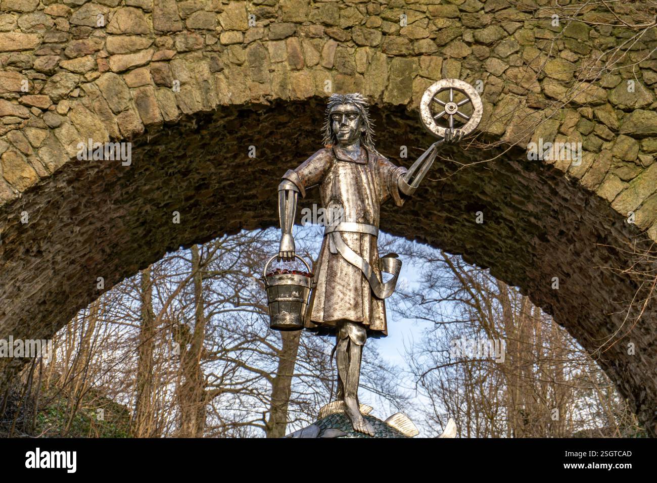 Maskottchen Krodo BEI der ruine der Harzburg in Bad Harzburg, Niedersachsen, Deutschland | Mascot Krodo at the Harzburg Castle Ruins, Bad Harzburg, l Banque D'Images Maskottchen Krodo BEI der ruine der Harzburg in Bad Harzburg, Niedersachsen, Deutschland | Mascot Krodo at the Harzburg Castle Ruins, Bad Harzburg, l Banque D'Images