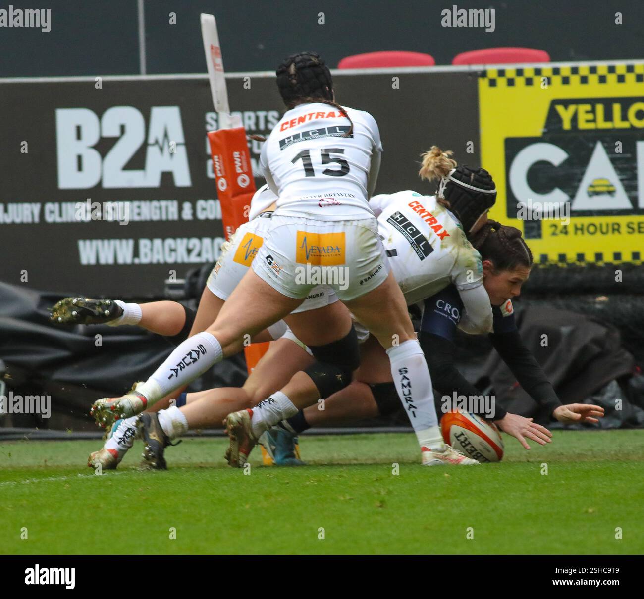 Bristol, Royaume-Uni. 08th Feb, 2025. Bristol, Angleterre, 8 février 2025 Ilona Maher (Bristol) marque l'essai lors du match de rugby Premiership Womens entre Bristol Bears Women et Exeter Cheifs à Ashton Gate à Bristol, Angleterre (B.. East/SPP) crédit : photo de presse sportive SPP. /Alamy Live News Banque D'Images