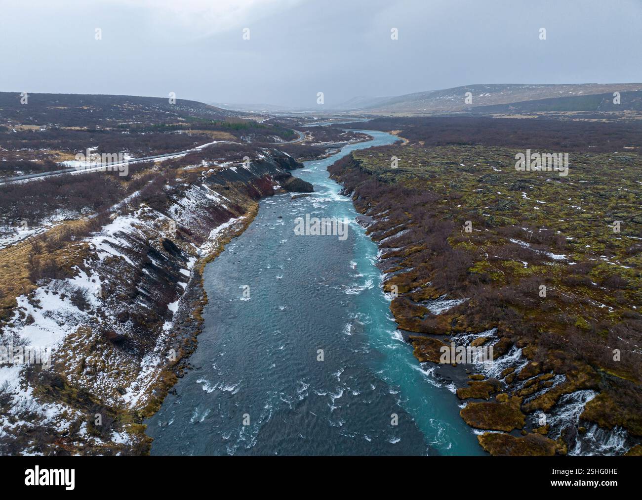 Vue aérienne du Hvitá à Hraunfossar, Húsafell, Islande Banque D'Images