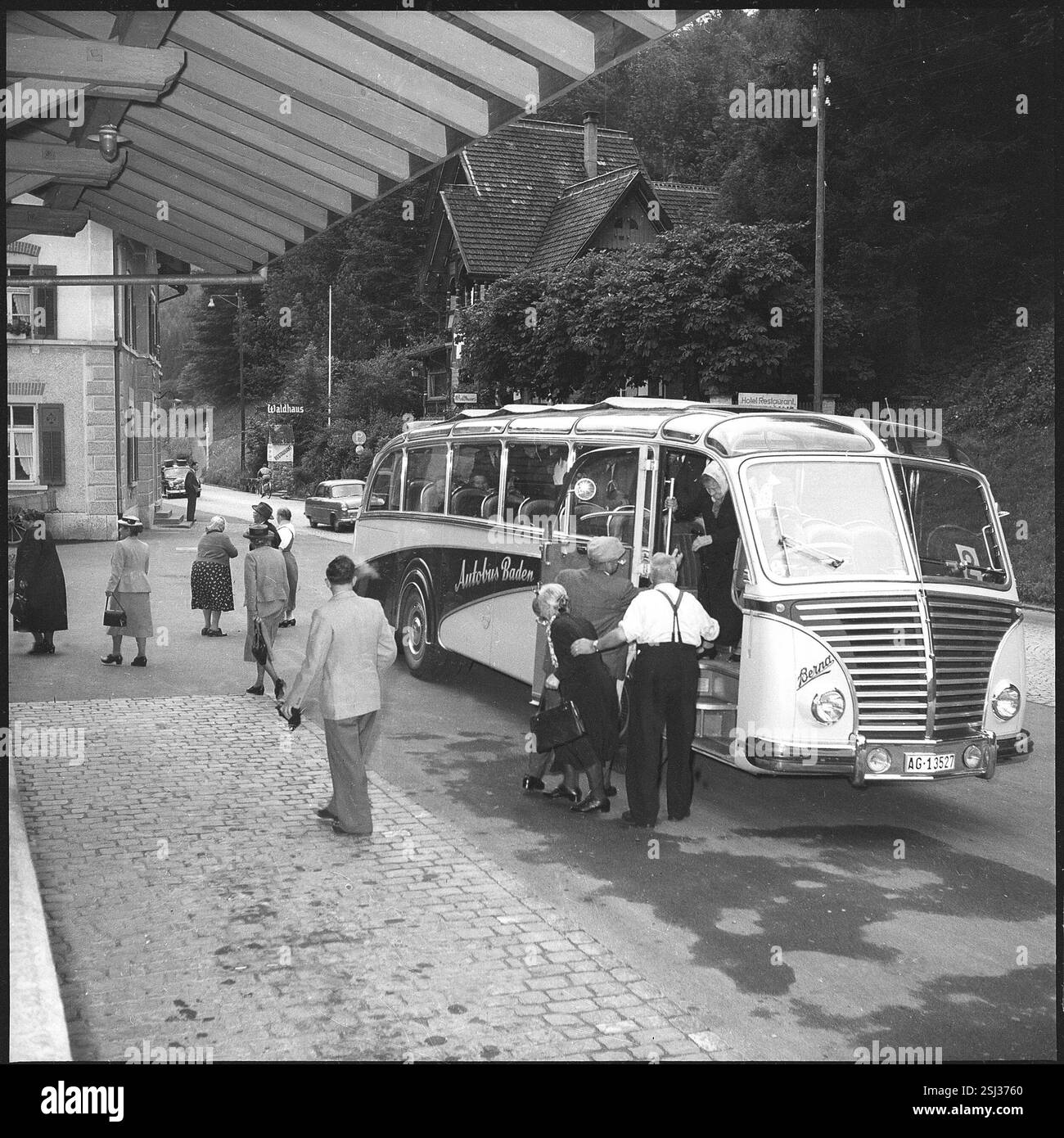 --- Ausflug am ersten août ; 1953#excursion de vacances nationales ; 1953 Banque D'Images