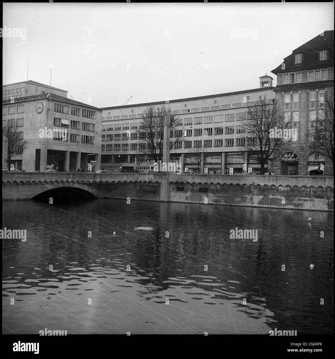 --- Walcheplatz, Verwaltungsgebäude des Kantons Zürich 1955#Walcheplatz, bâtiments administratifs du canton de Zurich 1955 Banque D'Images