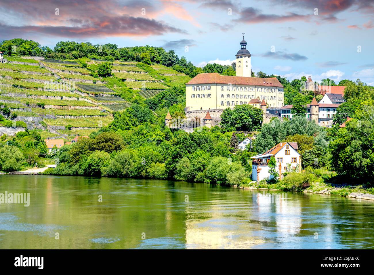 Vue sur Gundelsheim, Allemagne Banque D'Images