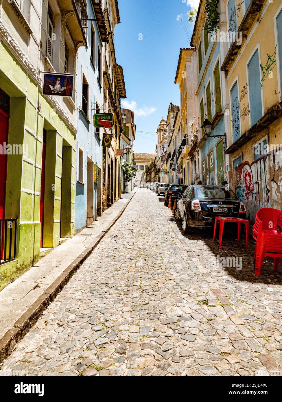 03.02.2025 Salvador de Bahia, Brésil. Rue typique dans le quartier de la vieille ville pelourinho Banque D'Images