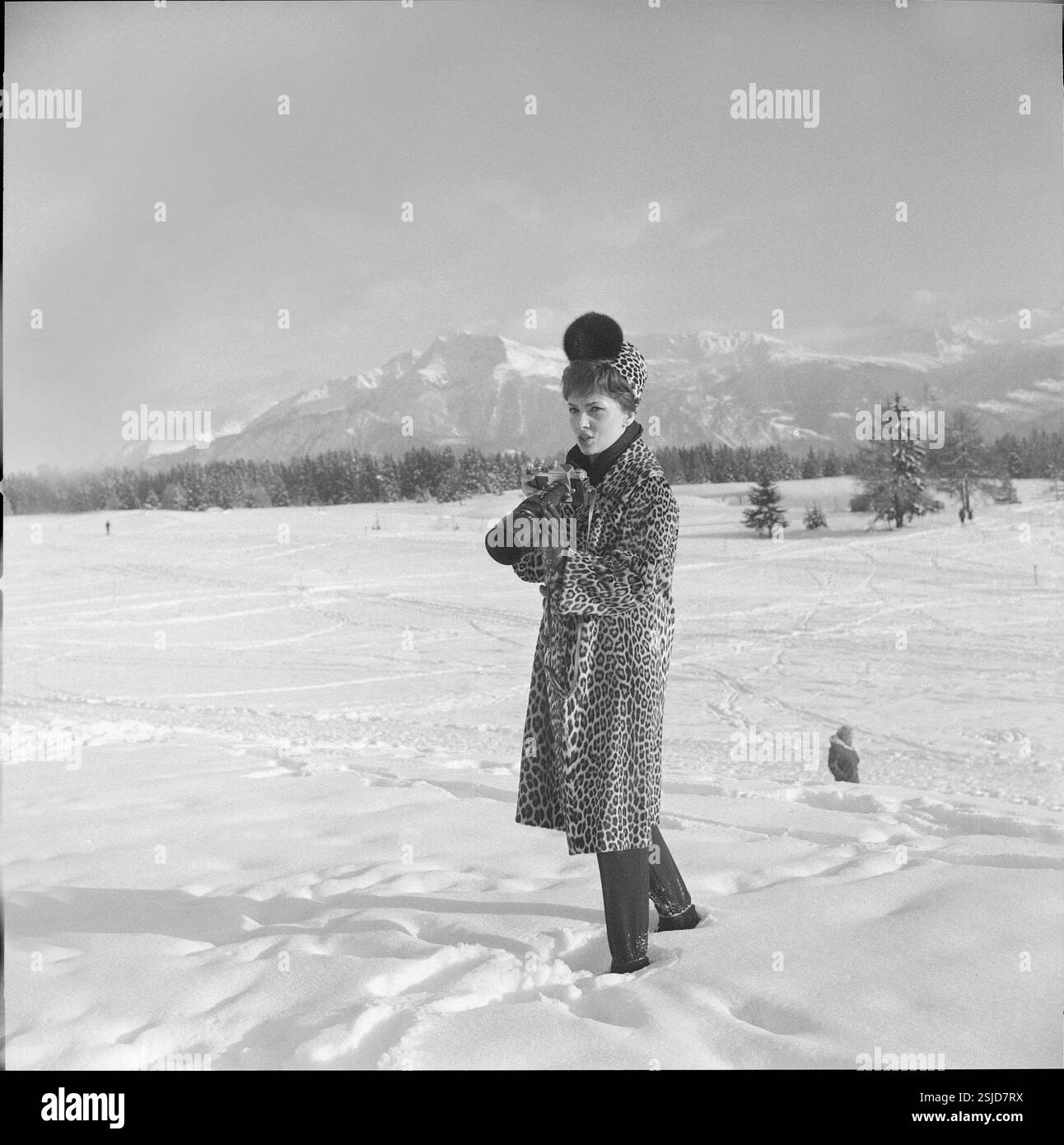 --- Gina Lollobrigida mit Sohn Mirko in Crans 1963#Gina Lollobrigida avec son fils Mirko in Crans 1963- RDB BY DUKAS Banque D'Images