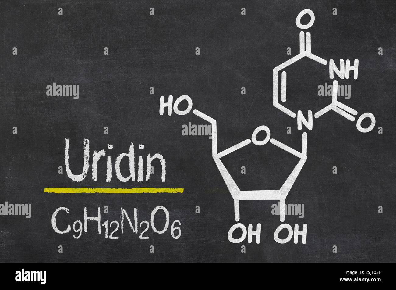 Ardoise avec la formule chimique de l'uridine Banque D'Images