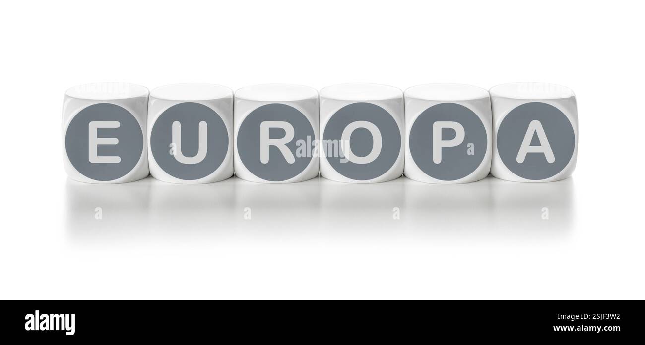 Cube de lettre sur fond blanc - Europe Banque D'Images