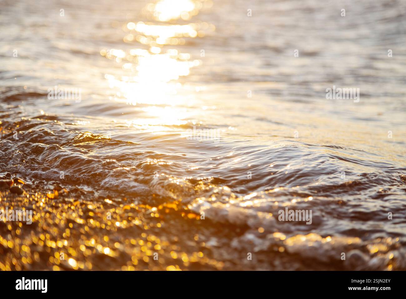 Vallée de printemps, Glücksburg, eau et vagues, plage Banque D'Images