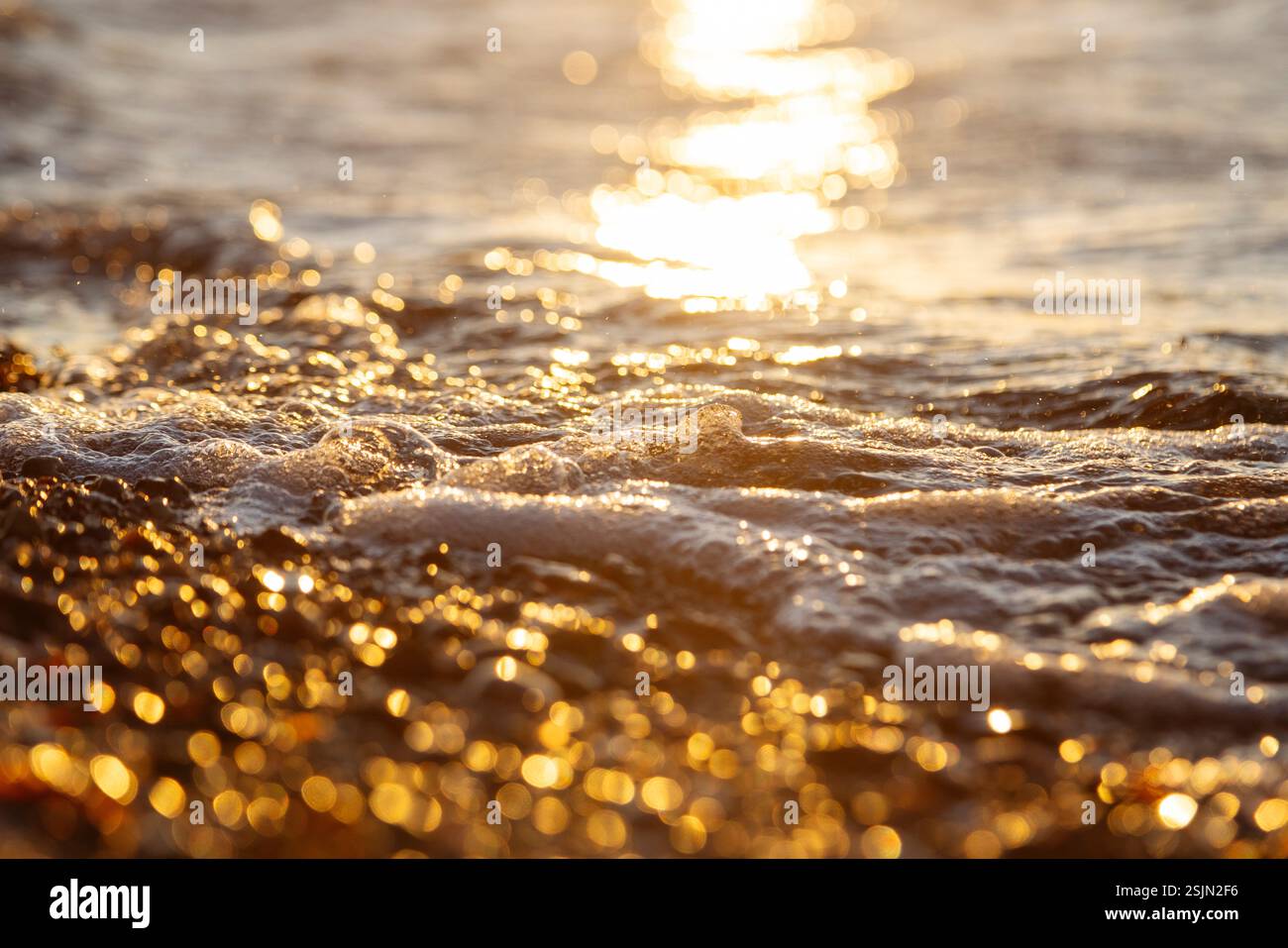 Vallée de printemps, Glücksburg, eau, vagues et plage Banque D'Images