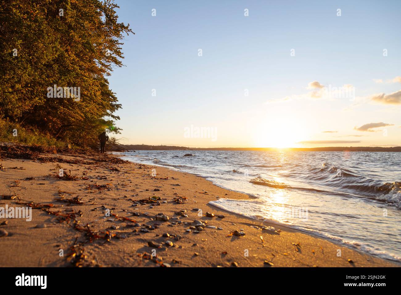Vallée de printemps, Glücksburg, eau, vagues et plage Banque D'Images