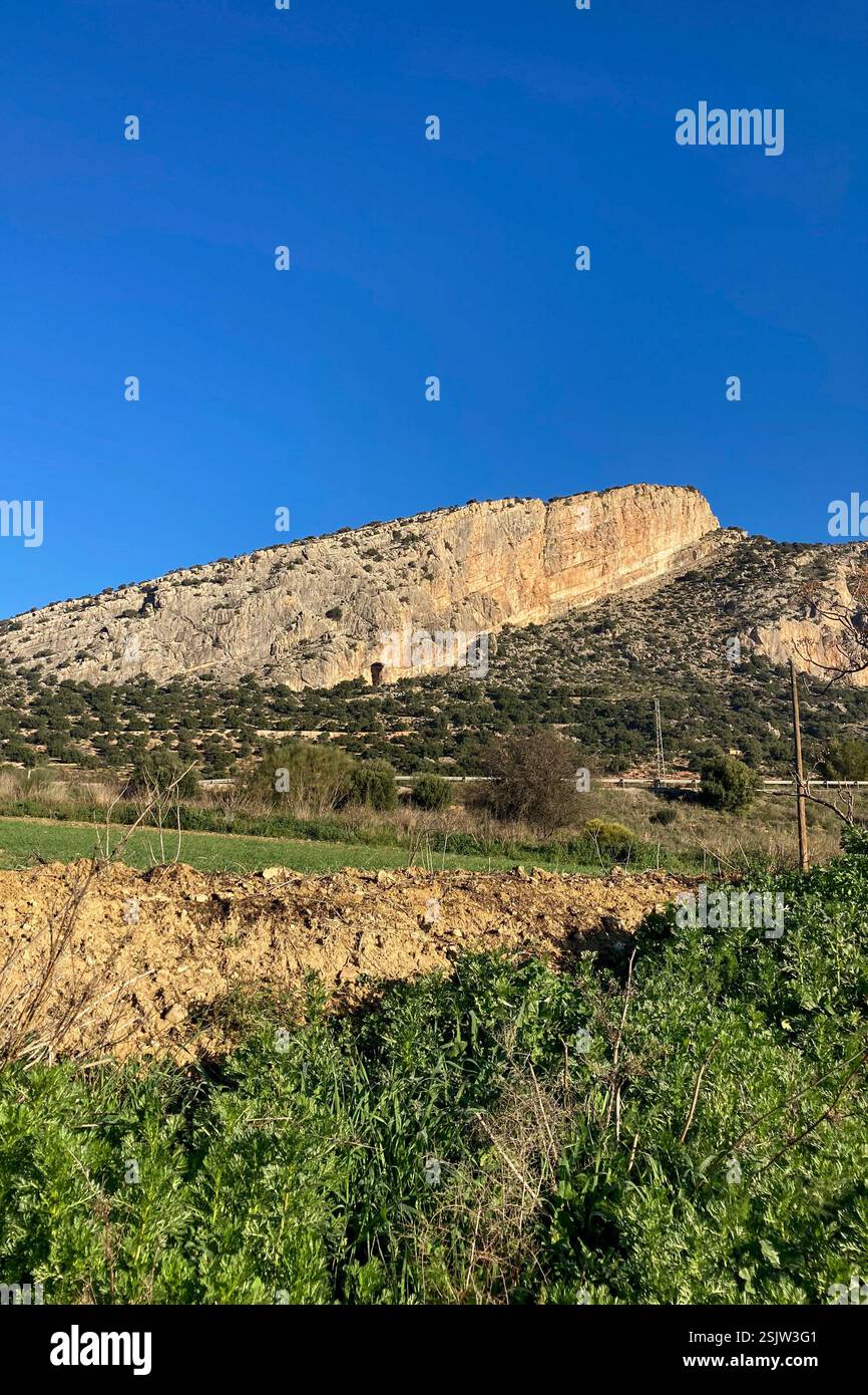 Les réservoirs de Guadalhorce ou Guadalteba sont un groupe de six réservoirs situés sur le cours moyen de la rivière Guadalhorce et deux de ses plus grands affluents - Image de stock capturée avec un smartphone