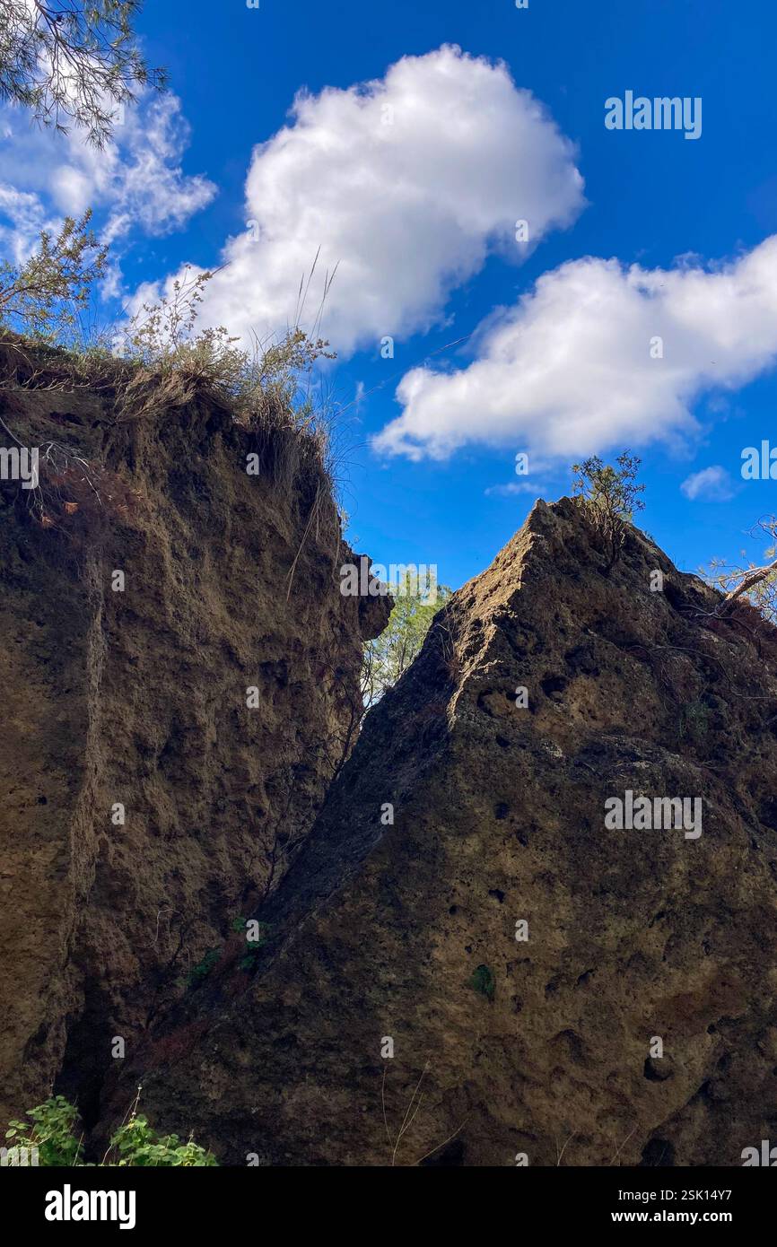 Les réservoirs de Guadalhorce ou Guadalteba sont un groupe de six réservoirs situés sur le cours moyen de la rivière Guadalhorce et deux de ses plus grands affluents - Image de stock capturée avec un smartphone