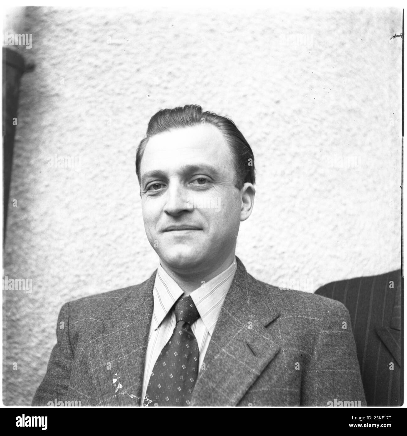 Der jüdische étudiant Frankfurter erschoss 1936 in Davos den Deutschen Wilhelm Gustloff, den Leiter der Schweizer Landesgruppe der NSDAP. F. wurde zu 18 Jahren Zuchthaus verurteilt, 1945 begnadigt und des Landes verwiesen, 1969 von der Schweiz rehabilitiert.#Frankfurter, qui était juif, a abattu le dirigeant allemand du parti nazi suisse Wilhelm Gustloff à Davos en 1936. F. a été condamné à 18 ans de prison et a été gracié et expulsé en 1945. Il a été réhabilité par les autorités suisses en 1969.#--- David Frankfurter nach seiner Begnadigung 1945#David Frankfurter après avoir été gracié Banque D'Images