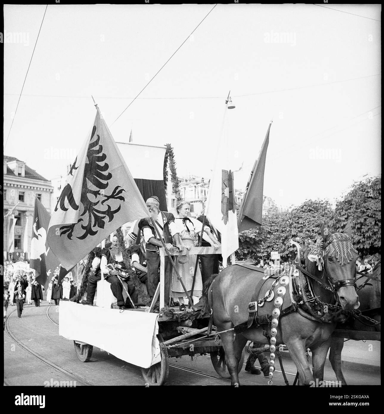 --- Eidgenössisches Trachtenfest à Lucerne 1951 : Kanton Fribourg#Festival suisse en costumes historiques à Lucerne 1951 : canton Fribourg- RDB BY DUKAS Banque D'Images