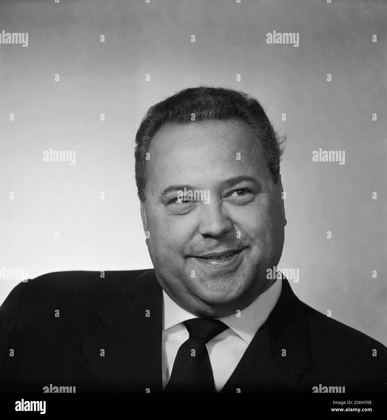 1917-1990 Begründer und Zentralpräsident der Schweizerischen Vereinigung Schule und Elternhaus#fondateur et président de l'union suisse pour les écoles et les maisons des parents.-- Erwin Schneiter, Schriftsteller, 1959#Erwin Schneiter, écrivain, 1959- RDB DE DUKAS Banque D'Images