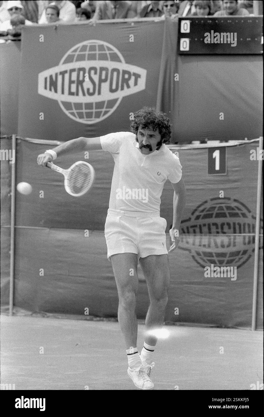 Portrait Du Joueur De Tennis Italien Adriano Panatta Dans Les Stands De L Open De France En Mai 1979 Image553757204