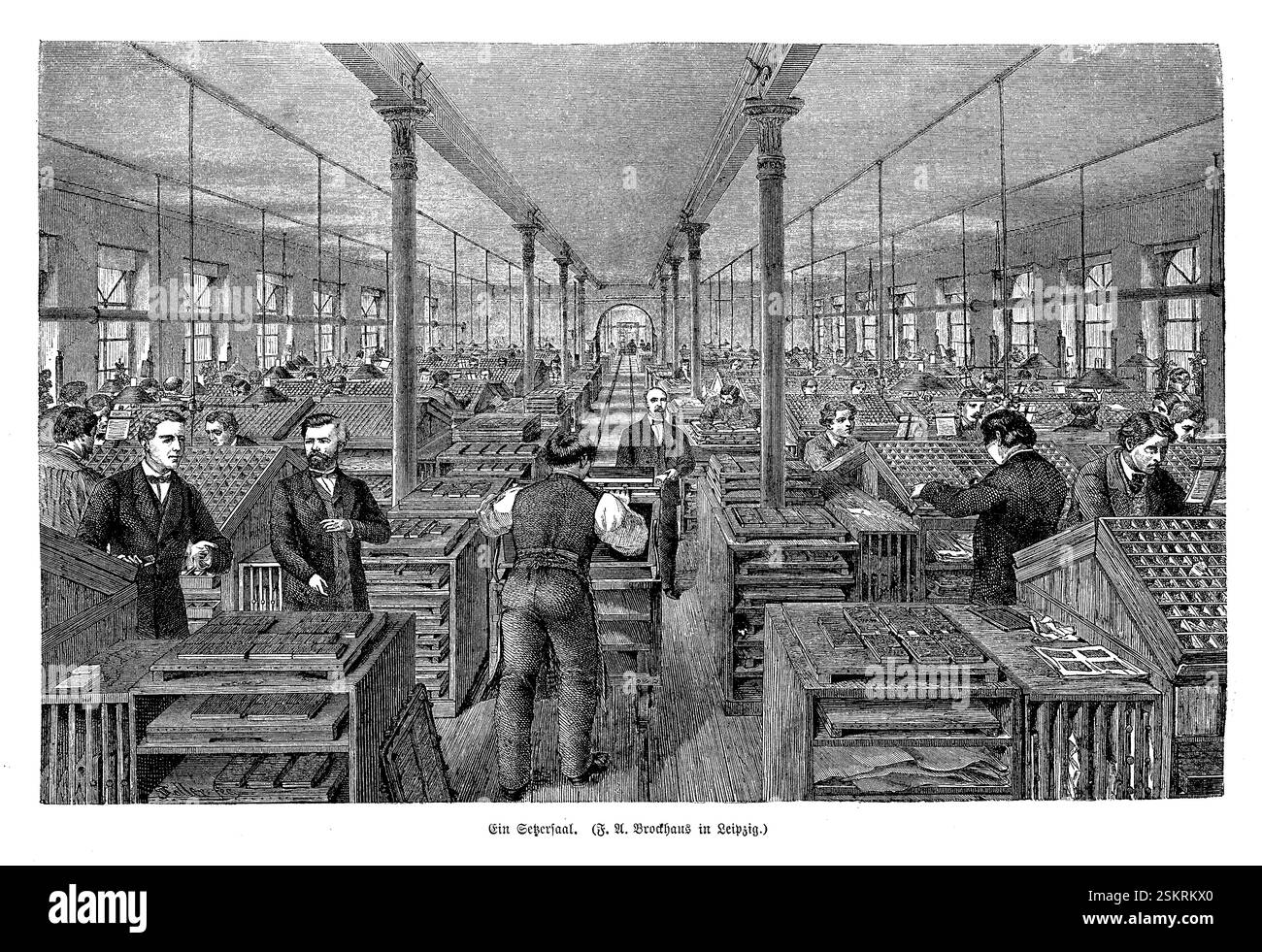 Immense salle de typographie vintage avec de nombreux ouvriers composant la presse à écrire Banque D'Images