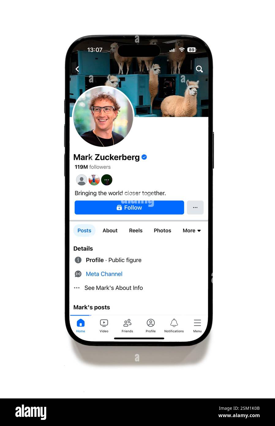 Page Facebook de Mark Zuckerberg sur un iPhone 16 plus Banque D'Images