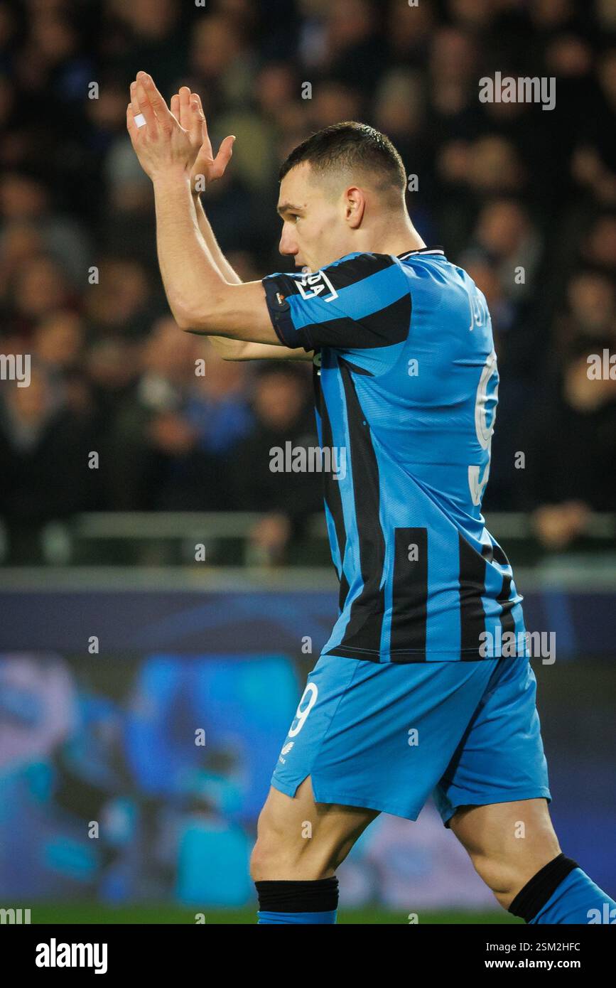 Bruges, Belgique. 12 février 2025. Ferran Jutgla du club photographié lors d'un match de football entre l'équipe belge de football Club Brugge KV et le club italien Atalanta Bergamo, le mercredi 12 février 2025 à Bruges, dans la première étape des éliminatoires de la phase Knockout de la compétition de l'UEFA Champions League. BELGA PHOTO KURT DESPLENTER crédit : Belga News Agency/Alamy Live News Banque D'Images