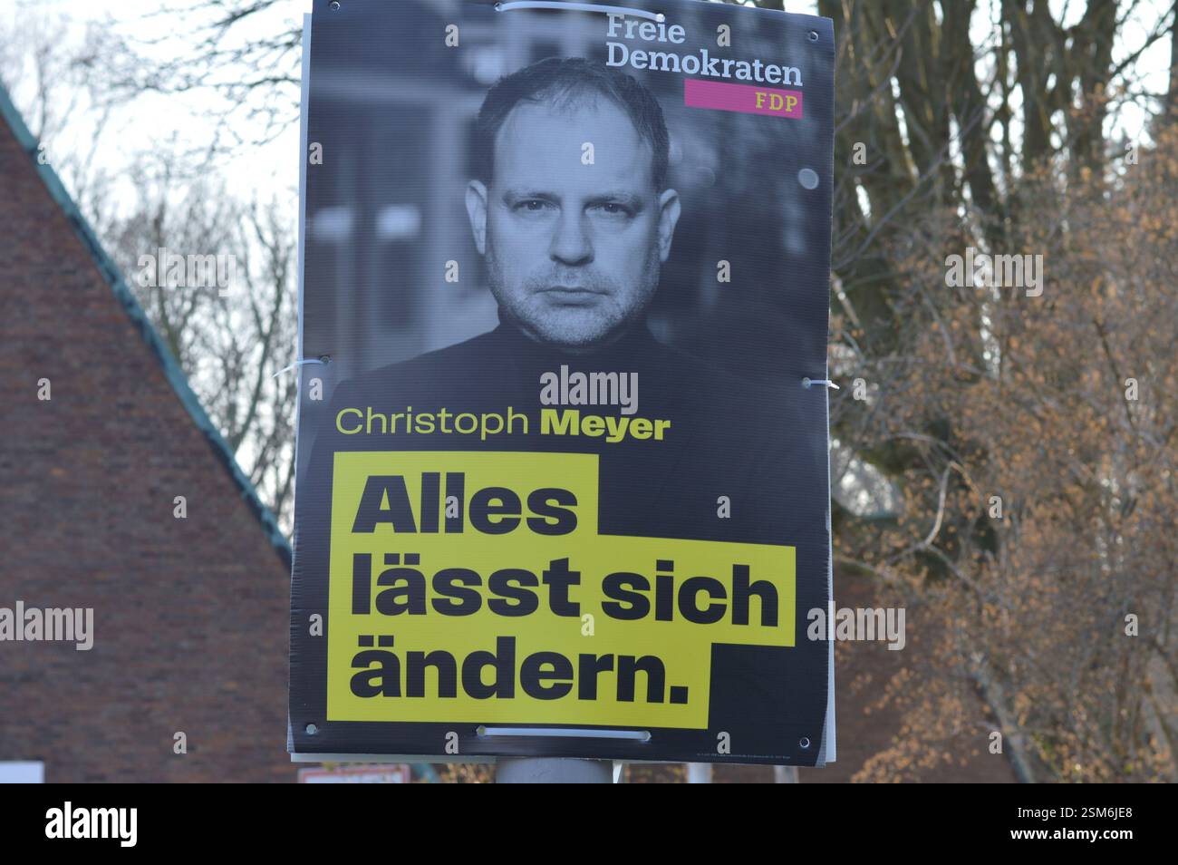 Berlin, Allemagne - 9 février 2025 - affiche électorale de Christoph Meyer dans Hansaviertel. (Photo de Markku Rainer Peltonen) Banque D'Images