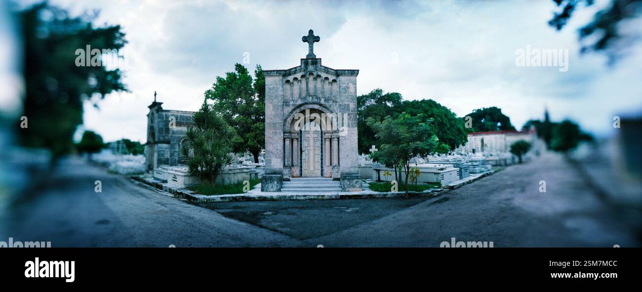 Vue panoramique du cimetière Colon, Vedado, la Havane, Cuba Banque D'Images