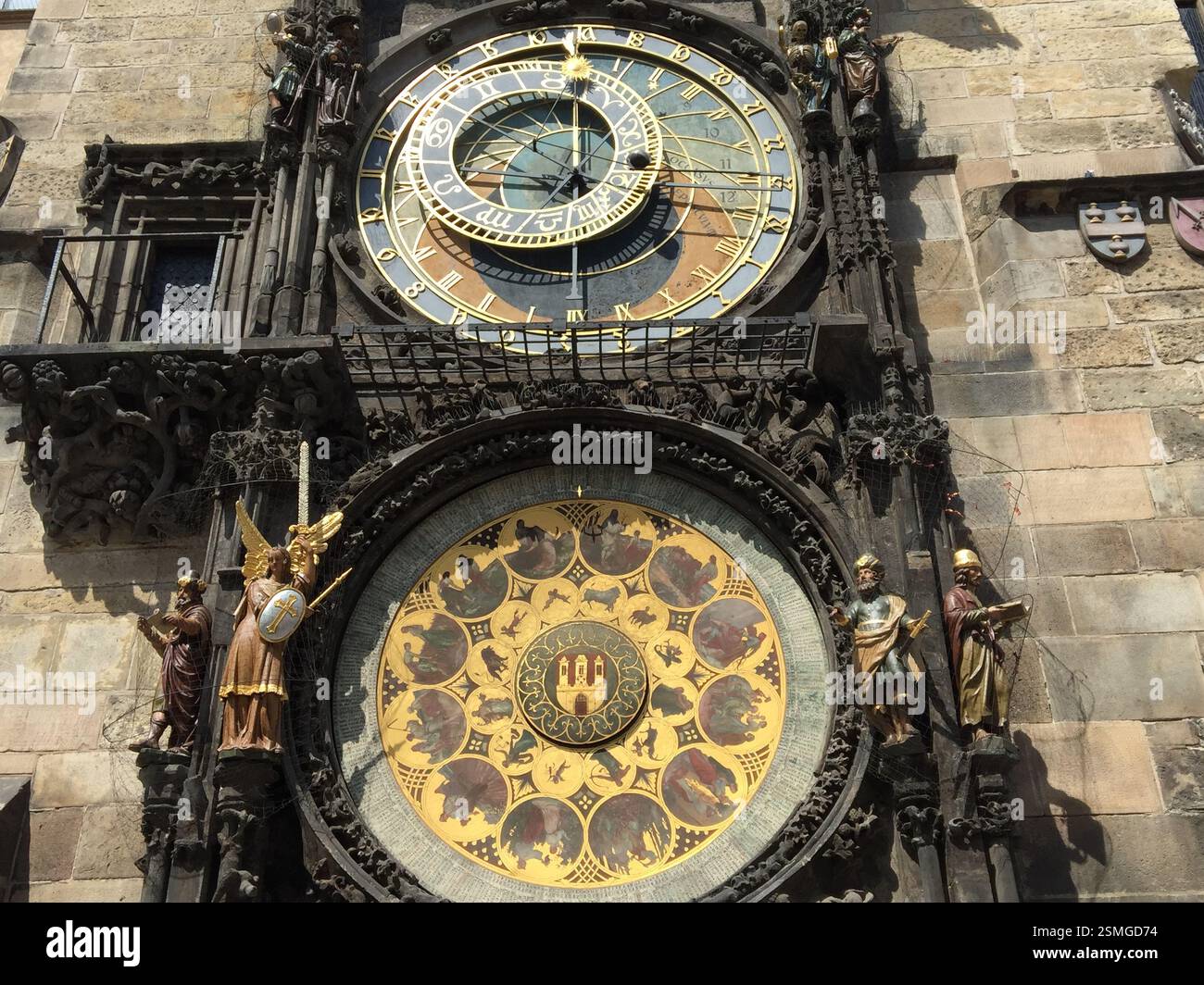 Horloge astronomique de Prague. Horloge médiévale ornée de sculptures et de symboles astrologiques. Représente le passage du temps et les signes du zodiaque. Aussi SY Banque D'Images