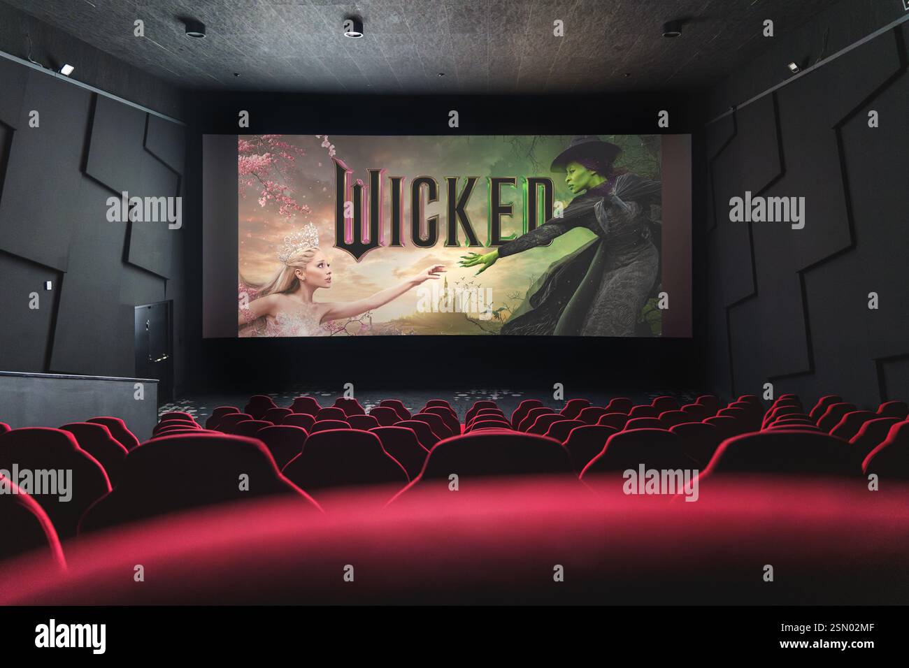 Cinéma avec affiche musicale Wicked à l'écran. Spectacle de Broadway, divertissement, concepts des arts de la scène. Banque D'Images