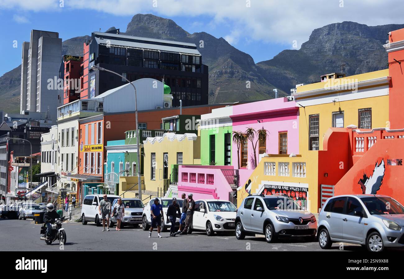 Maisons colorées Bo-Kaap Cape Town, Sud, Afrique, RSA, (Schotsche Kloof,Malay Quarter, Muslim, quartier, Chiappini Street, ) table Mountain, Banque D'Images