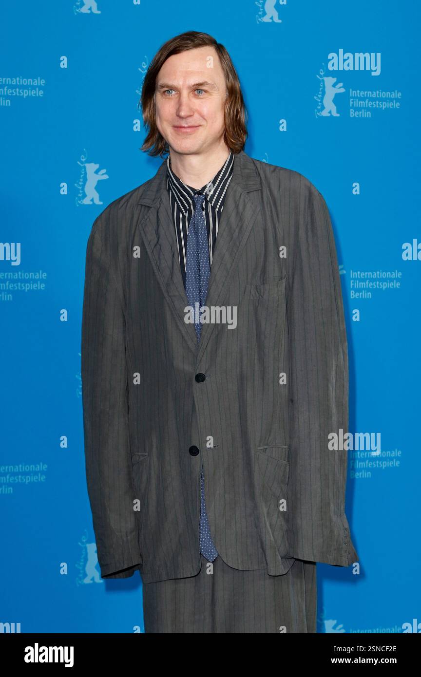 Lars Eidinger beim Photocall zum Kinofilm 'Das Licht / The Light' auf der Berlinale 2025 / 75. Internationale Filmfestspiele Berlin im Hotel Grand Hyatt. Berlin, 13.02.2025 Banque D'Images