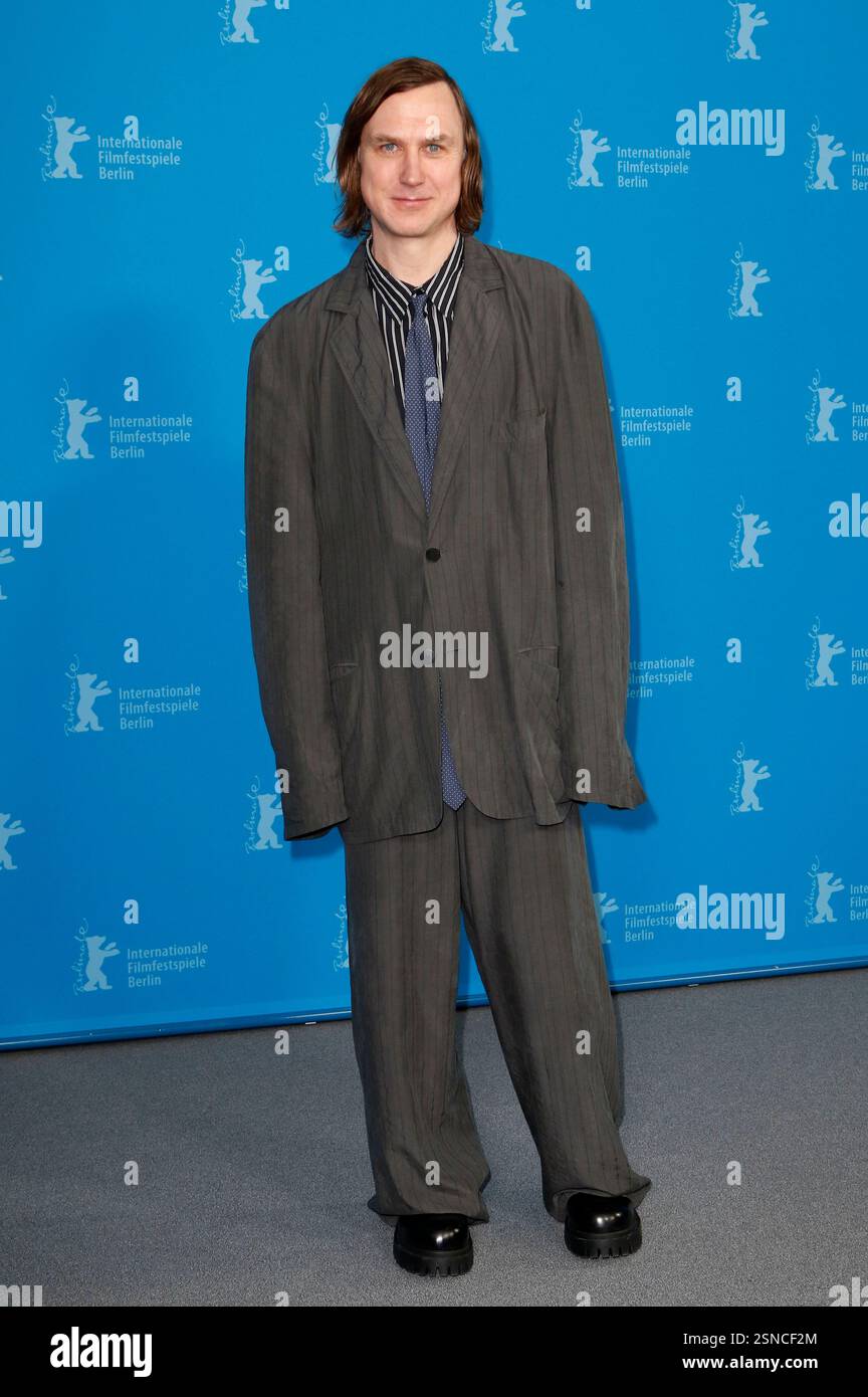 Lars Eidinger beim Photocall zum Kinofilm 'Das Licht / The Light' auf der Berlinale 2025 / 75. Internationale Filmfestspiele Berlin im Hotel Grand Hyatt. Berlin, 13.02.2025 Banque D'Images