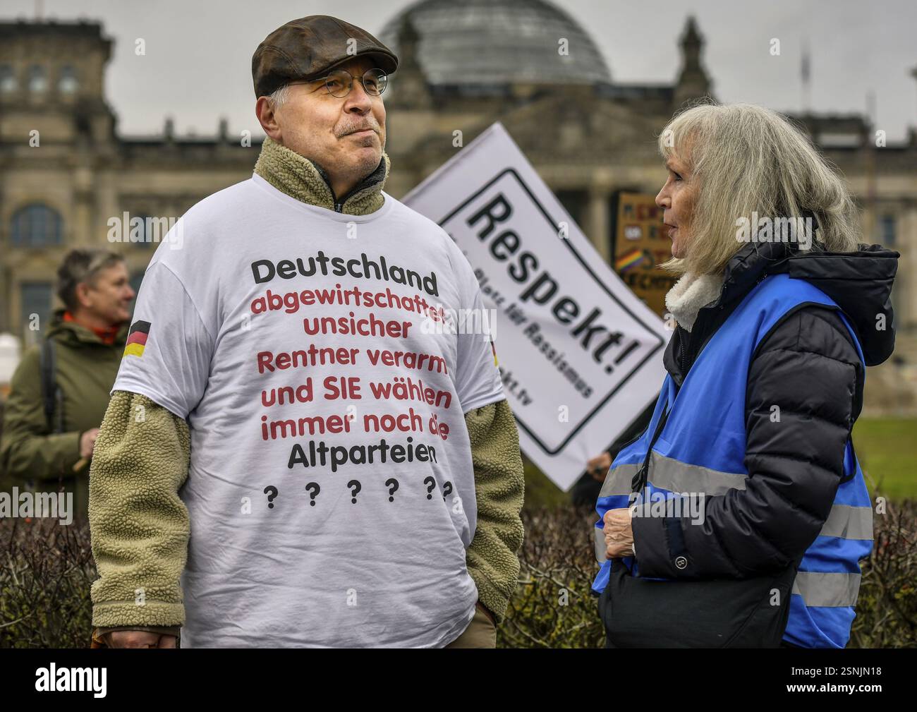 Des partisans de l’AFD lors de la manifestation. Les manifestants se sont rassemblés sous le titre. Soulèvement des partisans. Nous sommes le pare-feu ! Berlin Banque D'Images
