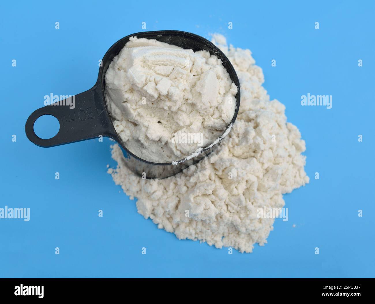 La gomme de guar, également appelée guaran, est un polysaccharide de galactomannane extrait des fèves de guar Banque D'Images