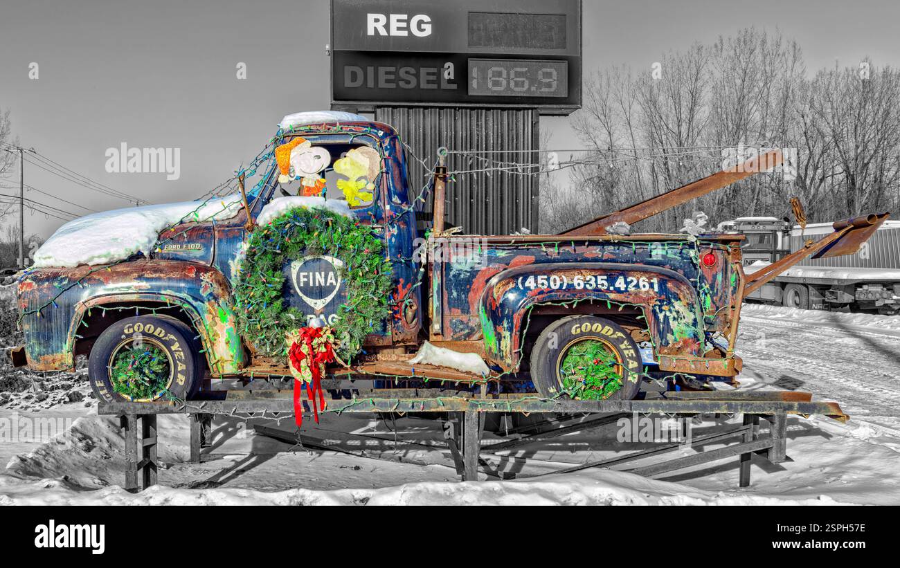 Old Towtruck - fond noir et blanc Banque D'Images