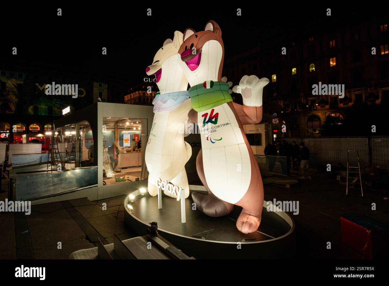 Mascotte Jeux olympiques d'hiver 2026 Jeux olympiques d'hiver Tina et Milo 2026 à Milan Banque D'Images