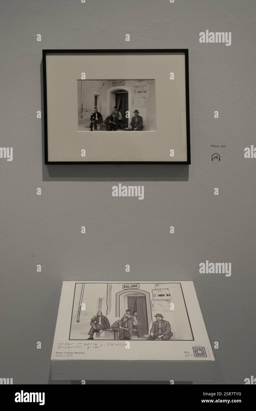 Italie, Turin, 13 février 2025. CAMERA - Centro Italiano per la Fotografia présente l’exposition « Henri Cartier-Bresson e l’Italia », une histoire inédite, signée H.C.B. sur l’histoire du comté italien de 1932 à 1973. Dans l'image d'image début des années 70 dernière fois en Italie Banque D'Images