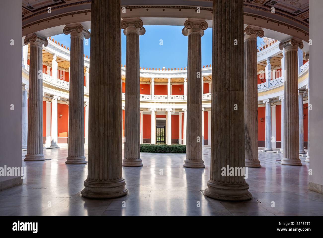 Atrium circulaire de la salle Zappeion à Athènes, Grèce Banque D'Images