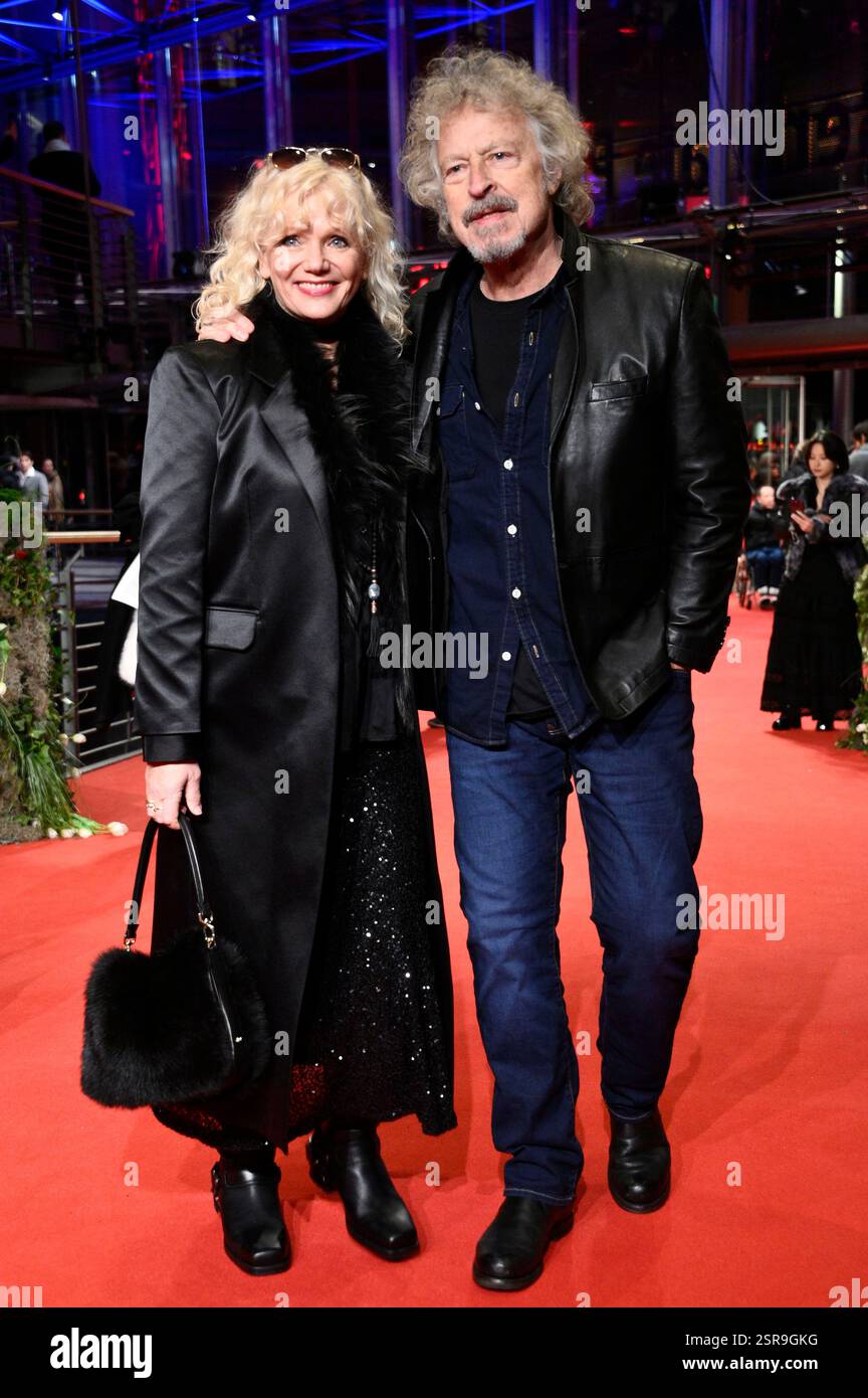 Wolfgang Niedecken mit Ehefrau Tina Golemiewski BEI der Premiere des Kinofilms 'Like A Complete Unknown' auf der Berlinale 2025 / 75. Internationale Filmfestspiele Berlin im Berlinale Palast. Berlin, 14.02.2025 Banque D'Images