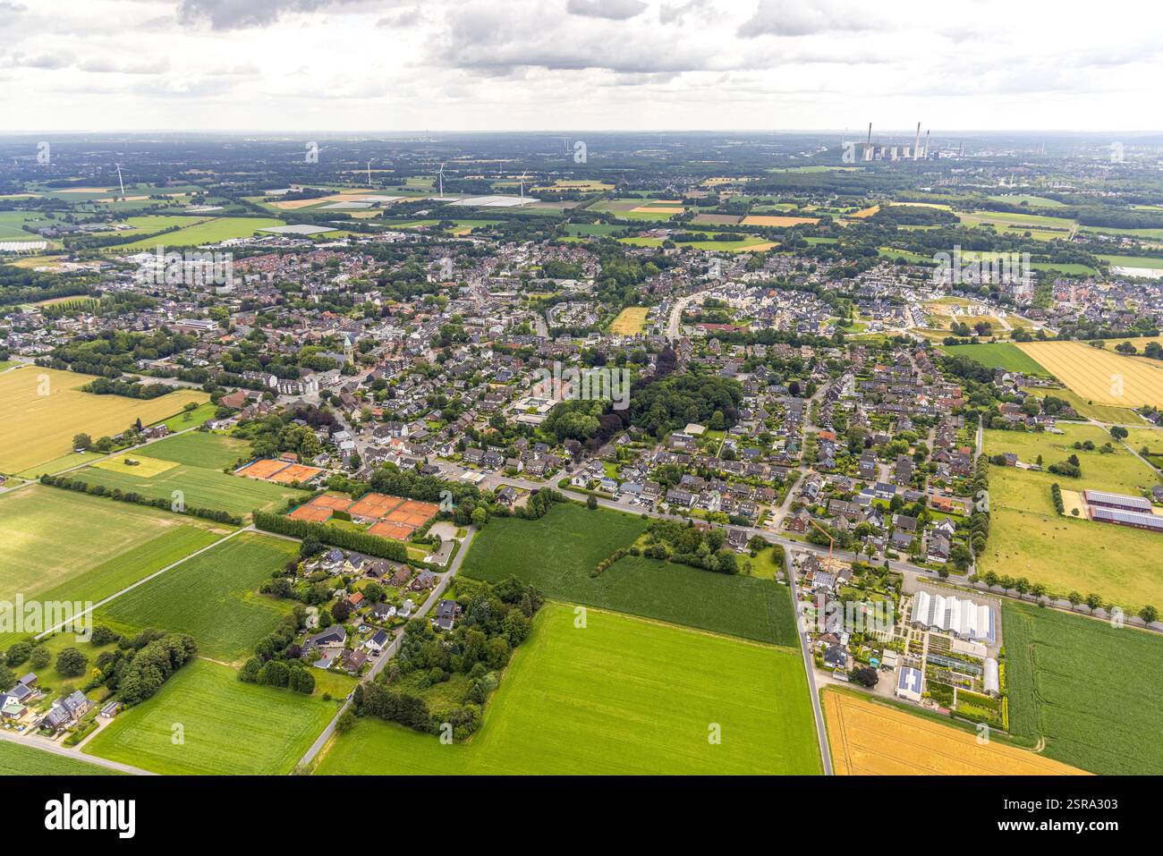 Vue aérienne, quartier résidentiel, vue locale Kirchhellen, vue lointaine, Kirchhellen, Bottrop, région de la Ruhr, Rhénanie du Nord-Westphalie, Allemagne Banque D'Images