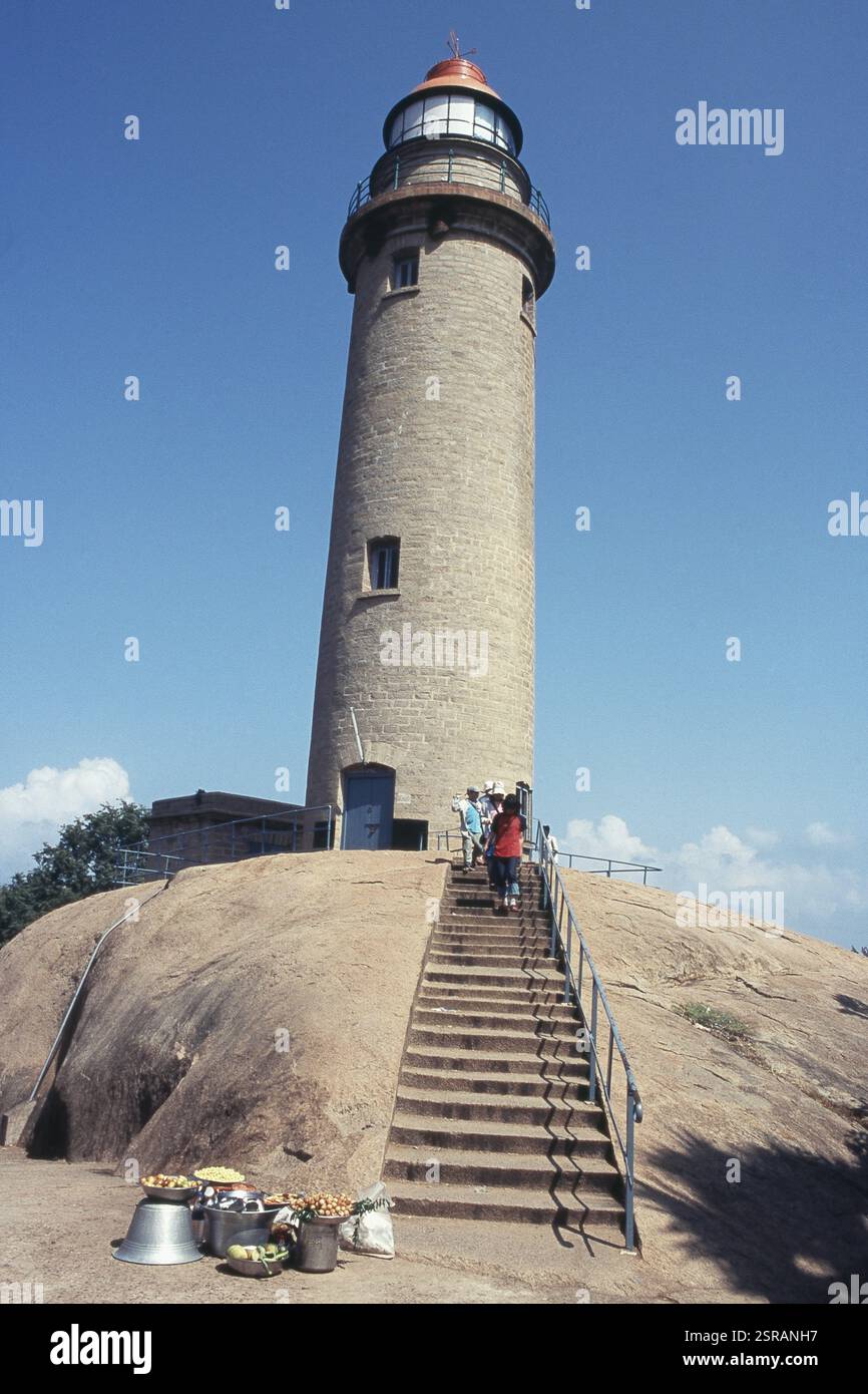 Vue sur le phare de Mahabalipuram, Mamallapuram, Tamil Nadu, Inde, Asie Banque D'Images