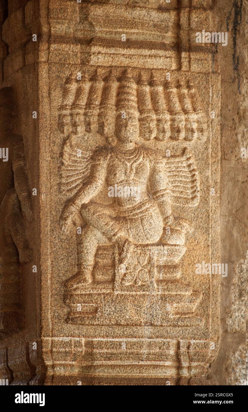 Sculpture de ravana au temple vitthal, Hampi, Karnataka, Inde, Asie Banque D'Images