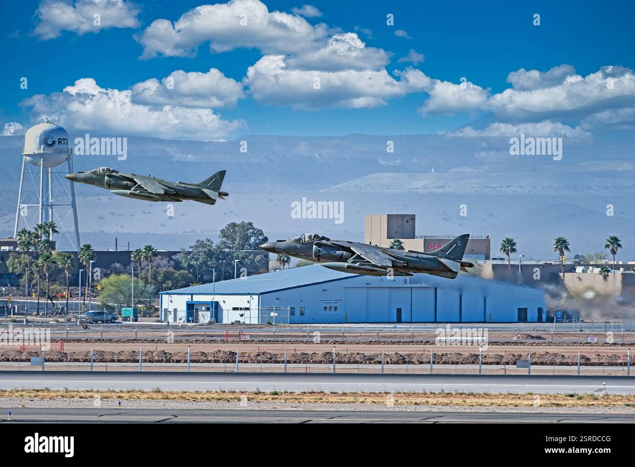 US Marines McDonnel Douglas AV8 Harrier avion de chasse de soutien rapproché quittant Tucson AZ Banque D'Images