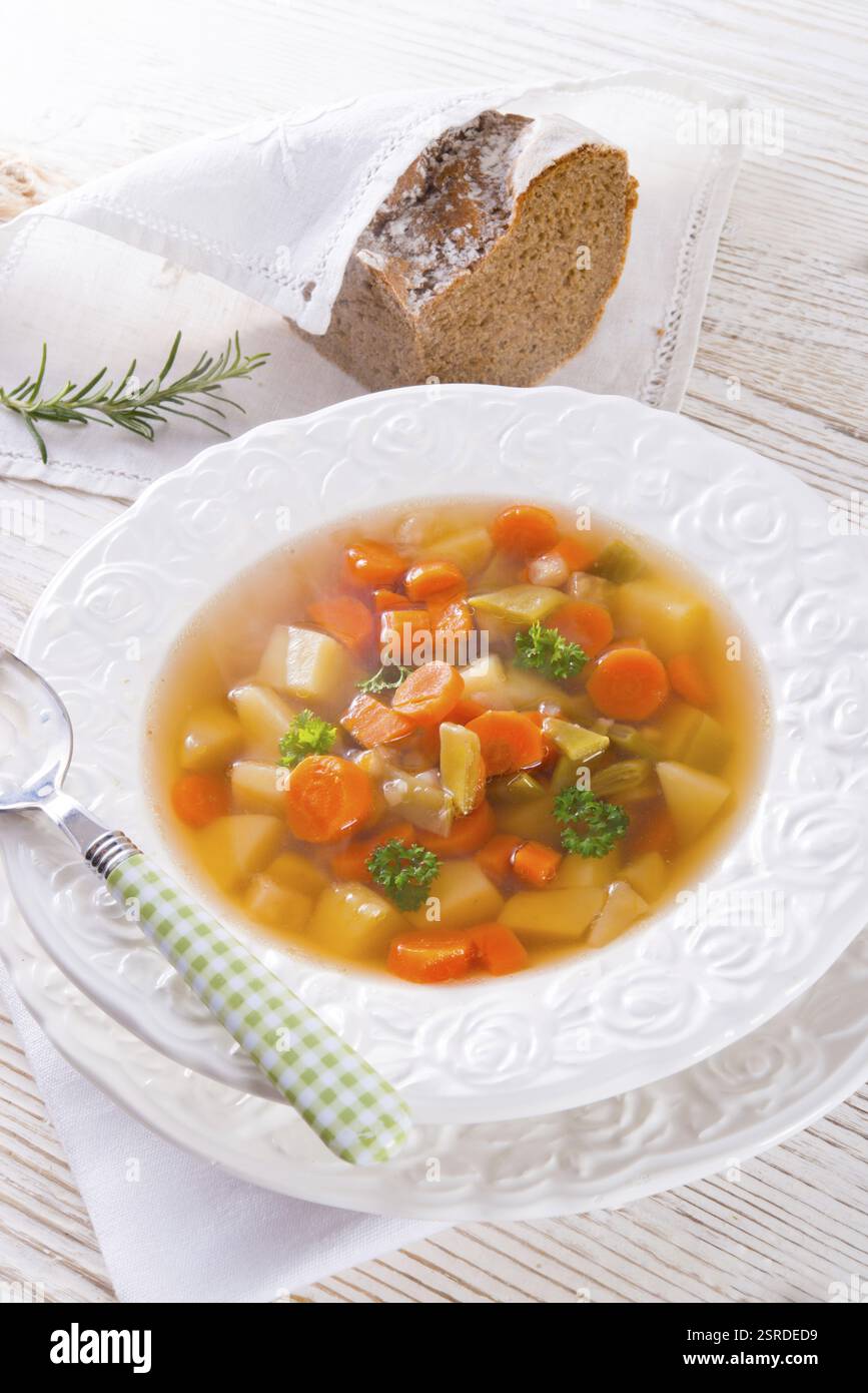 Soupe de carottes avec ressort Banque D'Images