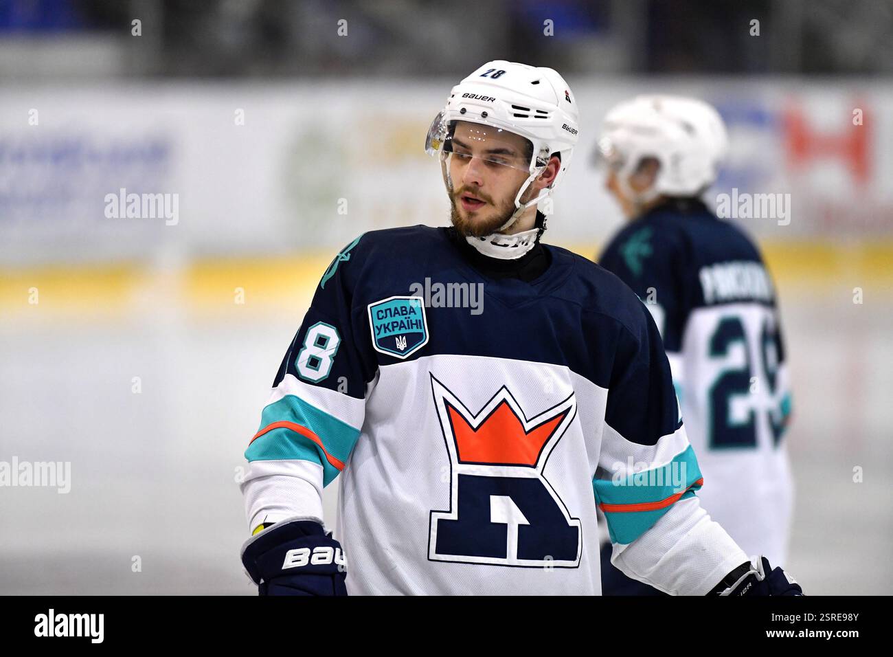 Kiev, Ukraine. 14 février 2025. Kiev, Ukraine 14 février 2025 Andriy Kryvonozhkin (28 Kapitals) lors du match du Championnat ukrainien de hockey sur glace 2024/2025 entre Sokil Kyiv - Kyiv Kapitals ATEK Ice Arena à Kiev, Ukraine (KUBANOV PAVLO UKR/SPP) crédit : SPP Sport Press photo. /Alamy Live News Banque D'Images